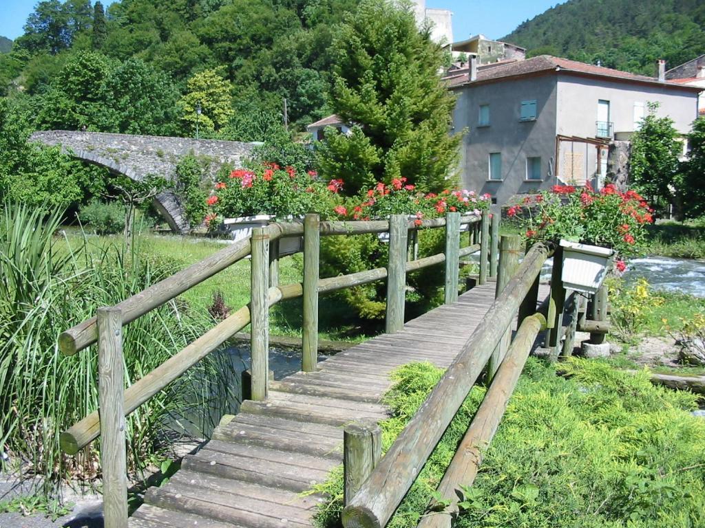 Aux Quatre Saisons Axat Bed & Breakfast Dış mekan fotoğraf