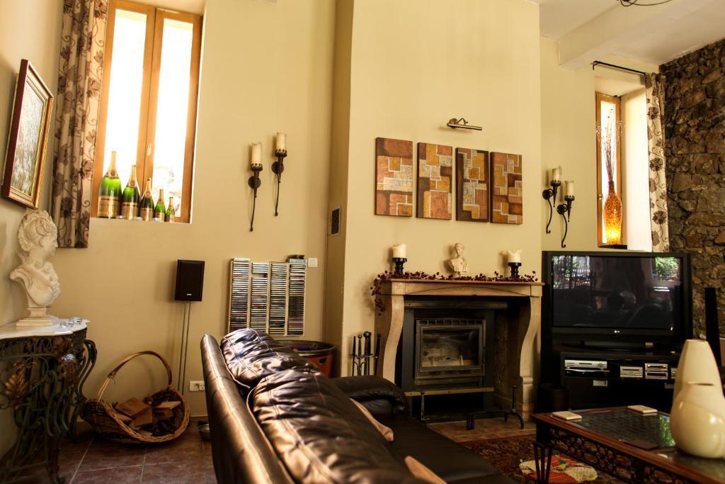 Aux Quatre Saisons Axat Bed & Breakfast Dış mekan fotoğraf